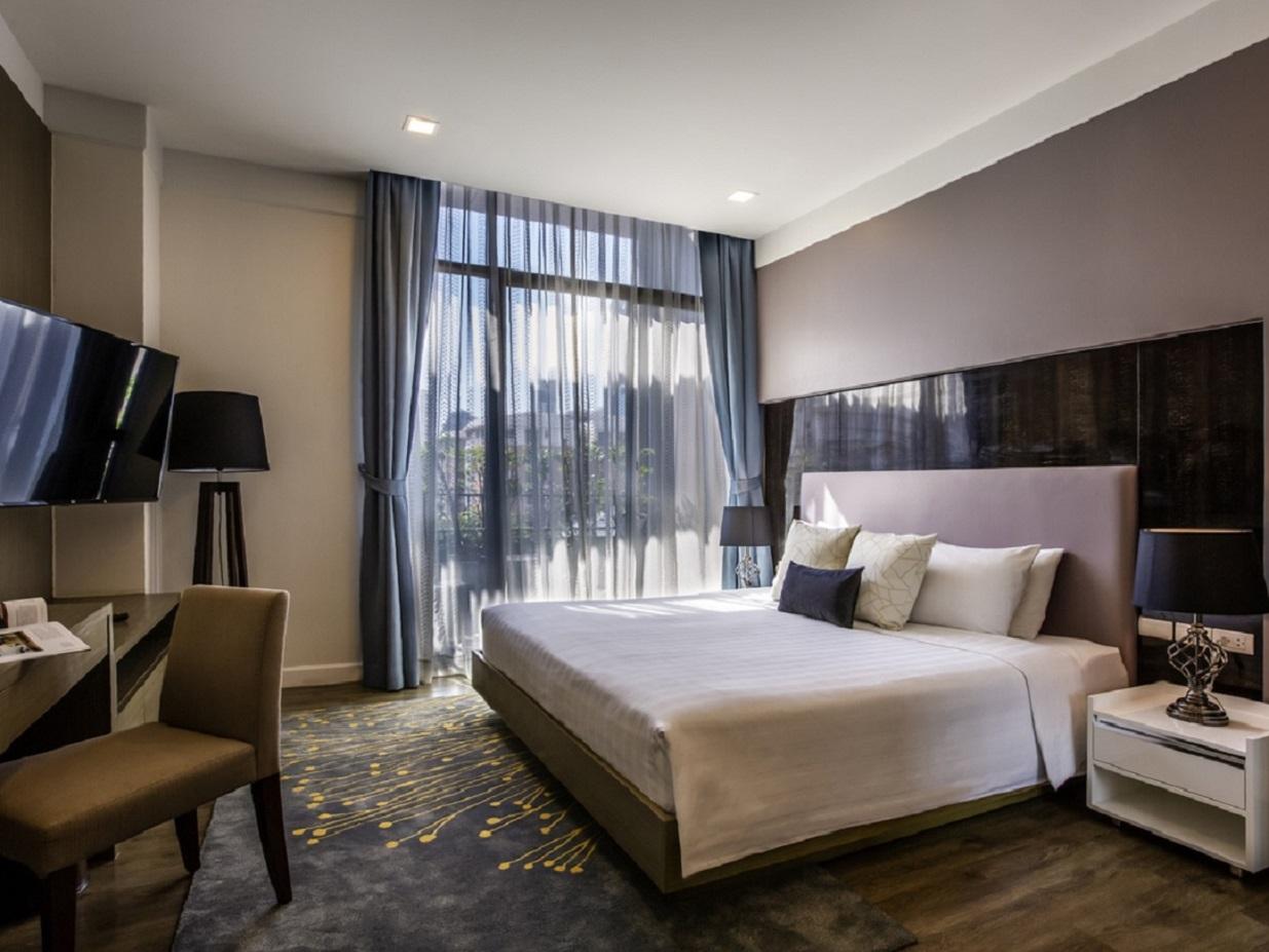 Metropolis Suites Bangkok, Tapestry Collection By Hilton Exterior photo