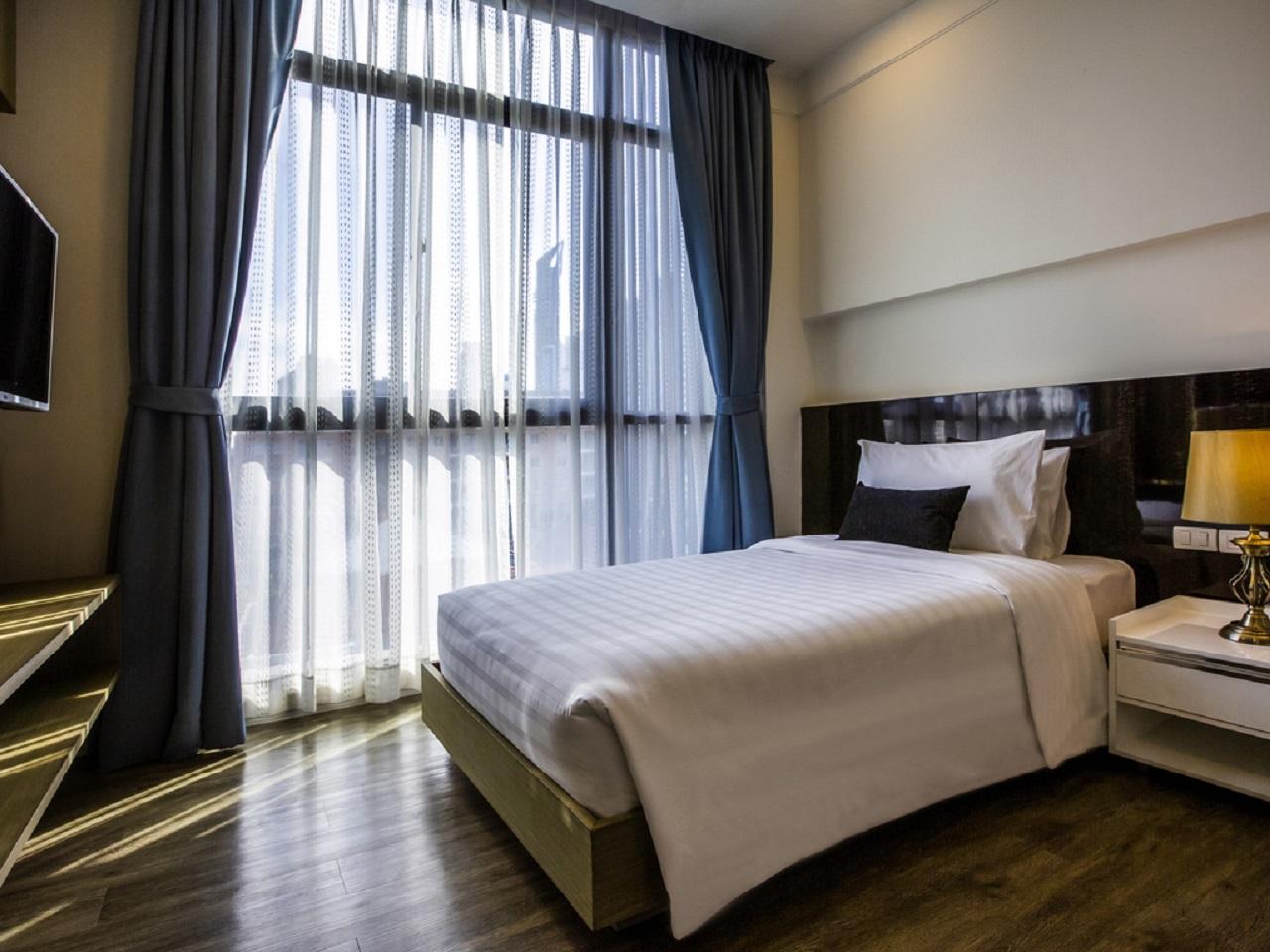 Metropolis Suites Bangkok, Tapestry Collection By Hilton Exterior photo