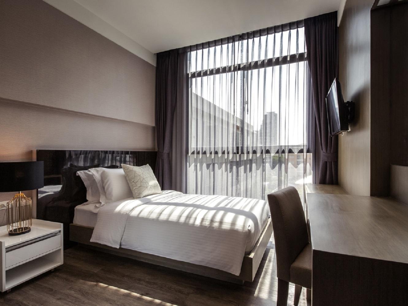Metropolis Suites Bangkok, Tapestry Collection By Hilton Exterior photo
