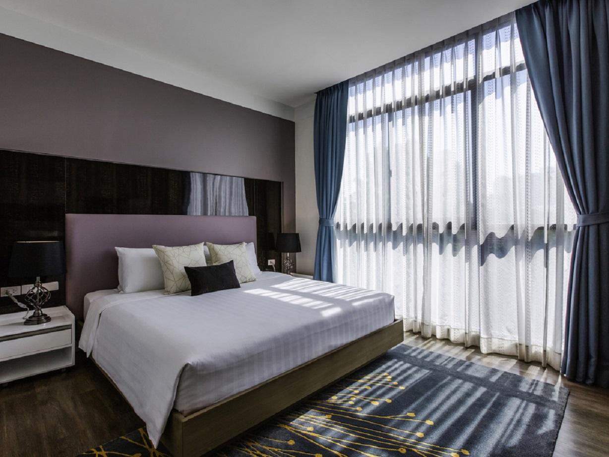 Metropolis Suites Bangkok, Tapestry Collection By Hilton Exterior photo
