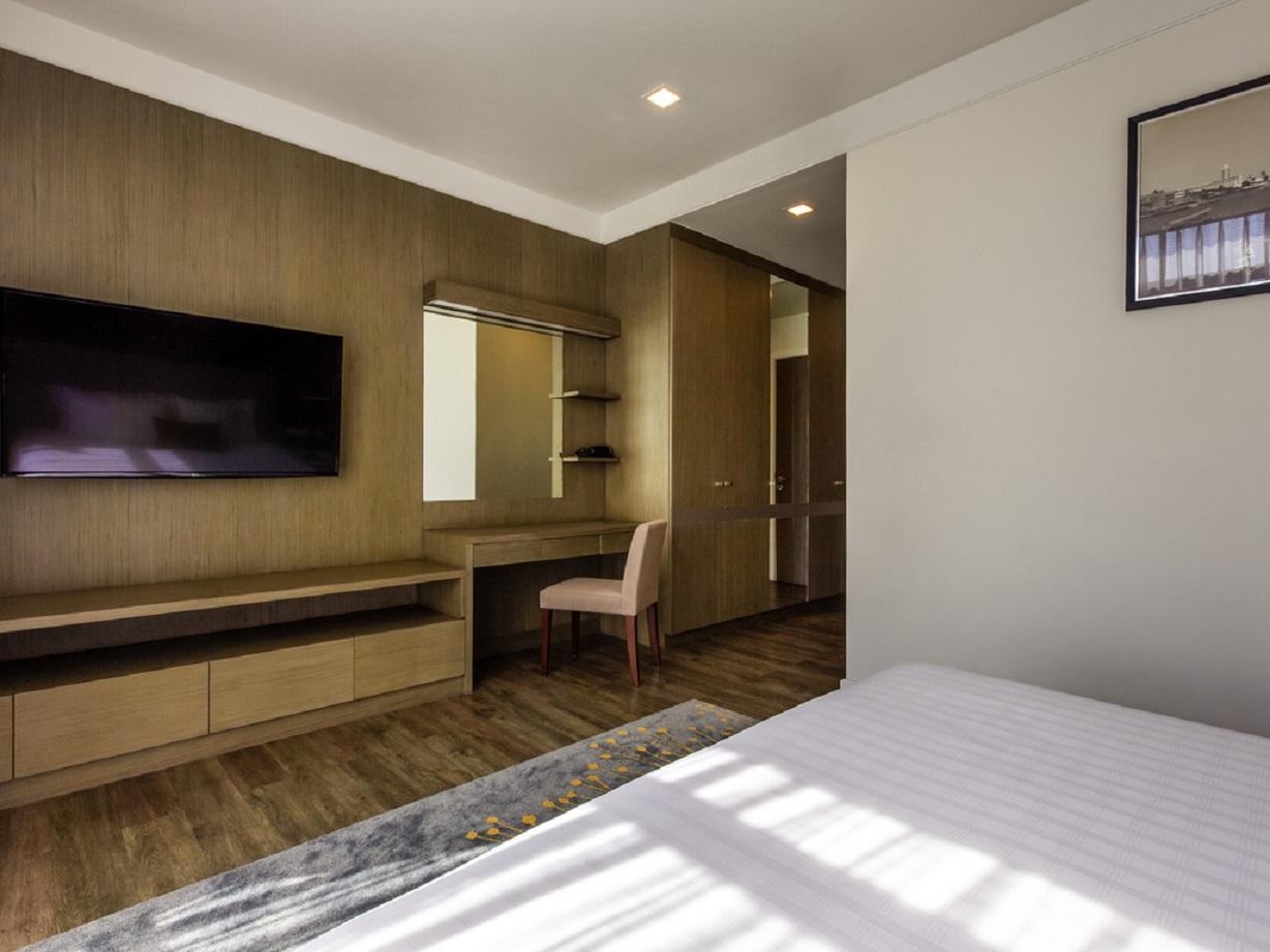 Metropolis Suites Bangkok, Tapestry Collection By Hilton Exterior photo